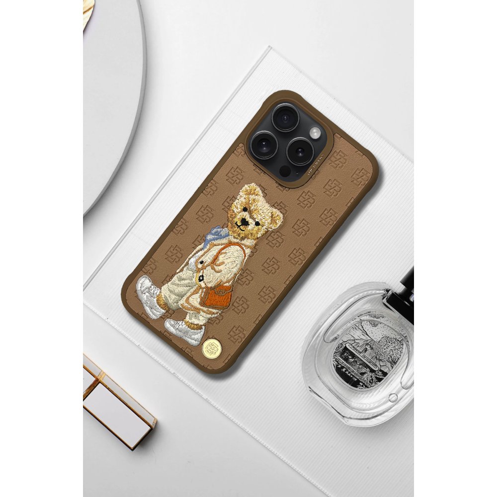 ZuckBear iPhone 15 Pro Paris Gentleman Kapak - Suit