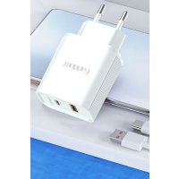 Earldom ES-EU37 1 Adet 10W USB 3.0 / 1 Adet 20W Type-C Çıkışlı QC 3.0 Hızlı Şarj Cihazı - Beyaz