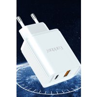 Earldom ES-EU37 1 Adet 10W USB 3.0 / 1 Adet 20W Type-C Çıkışlı QC 3.0 Hızlı Şarj Cihazı - Beyaz