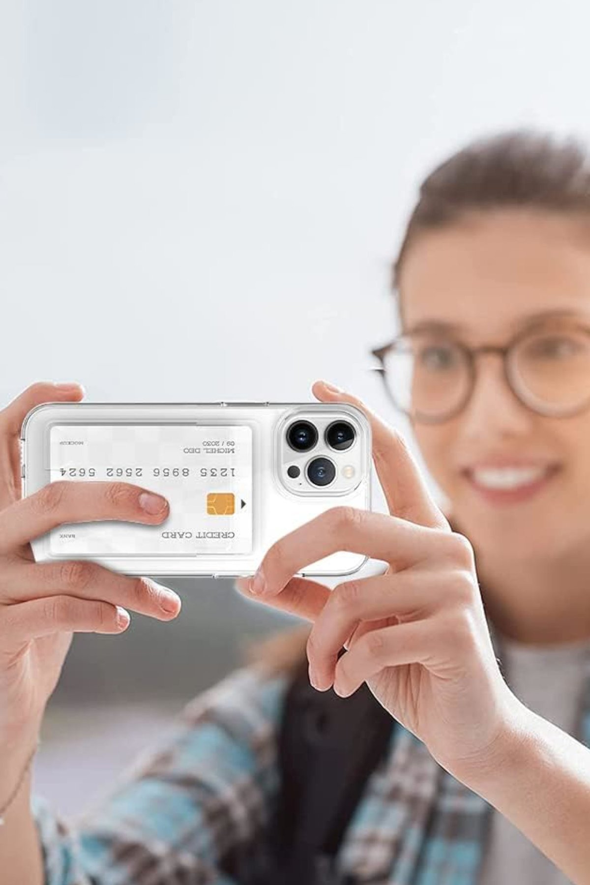 Newface iPhone 14 Pro Max Kılıf Kart Şeffaf Silikon - Şeffaf