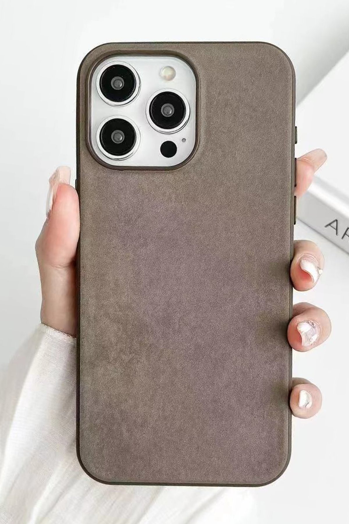 Newface iPhone 15 Pro Kılıf First Silikon - Siyah