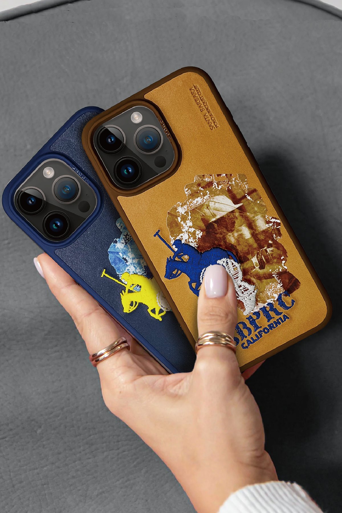 Santa Barbara Polo Racquet Club iPhone 15 Pro Ravel Deri Kapak - Kırmızı