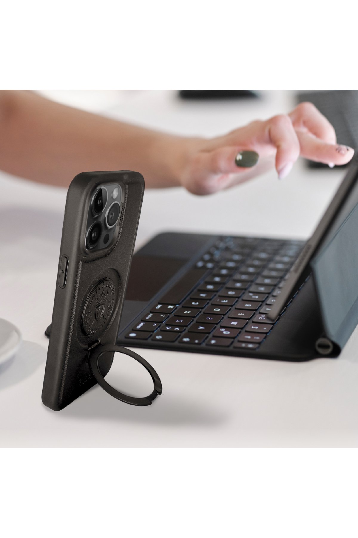 Santa Barbara Polo Racquet Club iPhone 15 Pro Curtis Kapak - Siyah