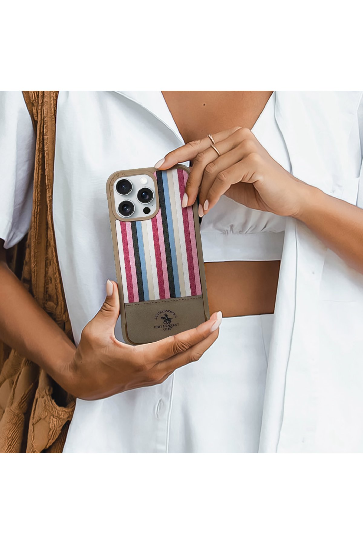 Santa Barbara Polo Racquet Club iPhone 16 Pro Max Carter Magsafe Kapak - Standing