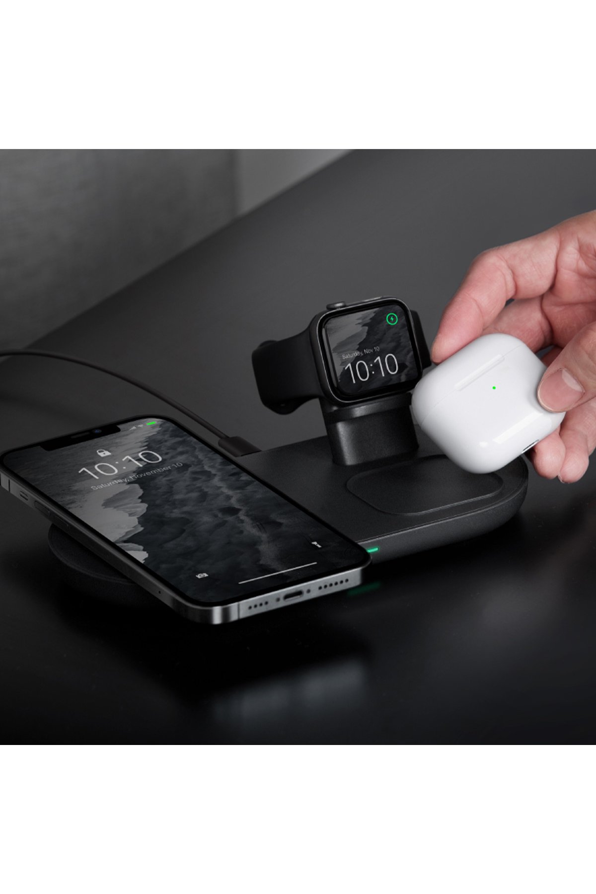 Uniq Atlas NFC Find My Destekli Dijital Göstergeli Kablosuz Şarjlı Dijital Kart - Siyah