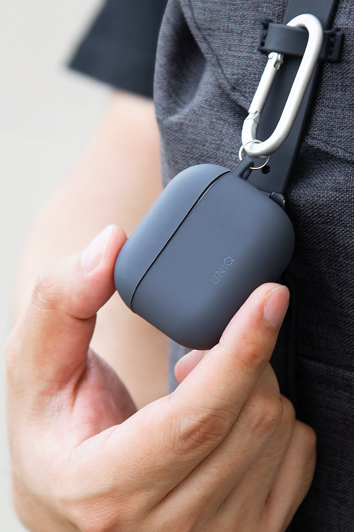 Uniq Airpods Pro 2 (2.nesil) Lyden DS Deri Kılıf - Bej