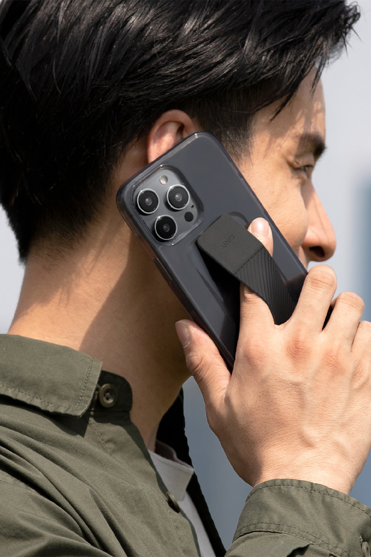 Uniq iPhone 15 Pro Optix Anti Reflective Cam Ekran Koruyucu - Siyah
