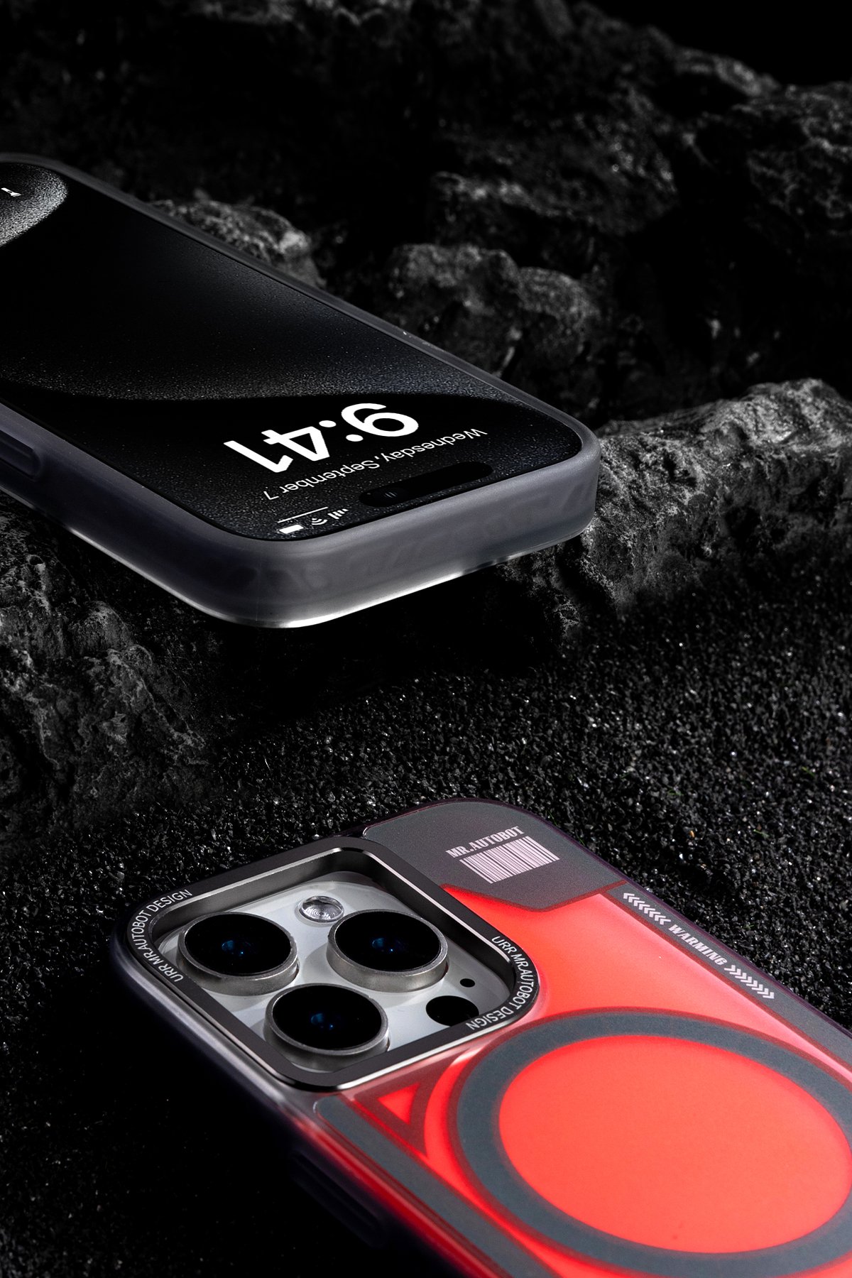 URR iPhone 16 Pro Max Innovative Leather Magsafe Kapak - Siyah